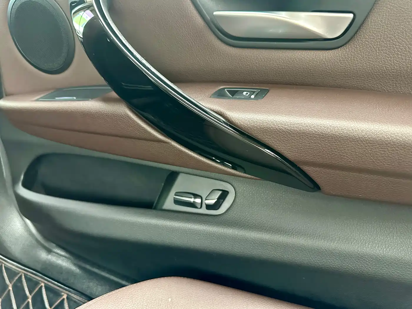 BMW 3 Series 2018 320Li Fashion Style фото 18
