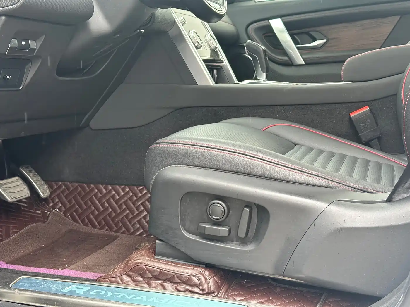 Land Rover Discovery Sport 2020 249PS R-Dynamic Performance Tech 7-seater фото 12