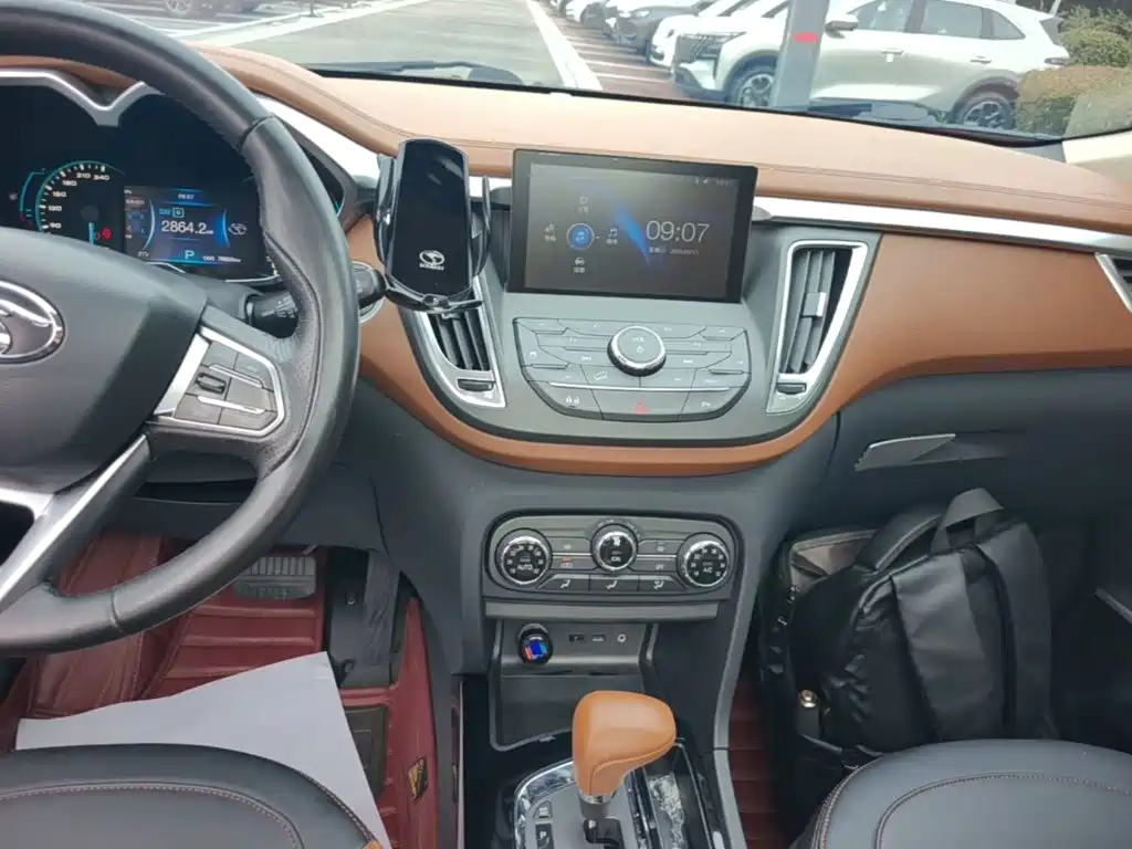 Soueast DX7 2016 2015 1.5T Automatic Luxury