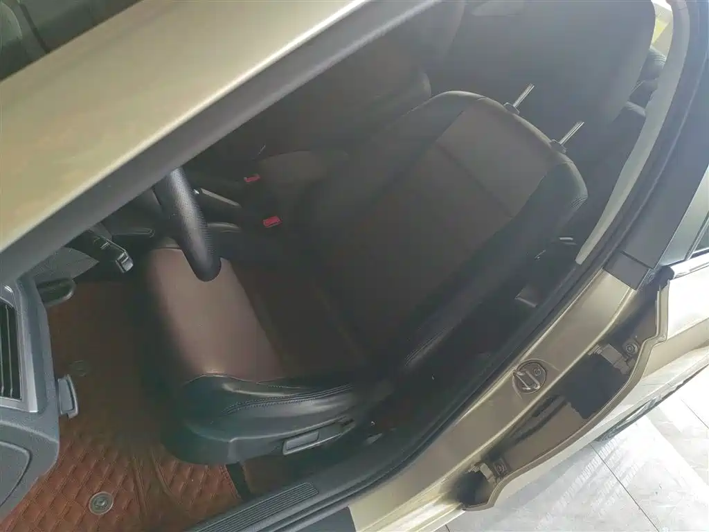 Volkswagen Bora 2019 Facelift Bora Legend 1.5L Manual Fashion Type China VI фото 8