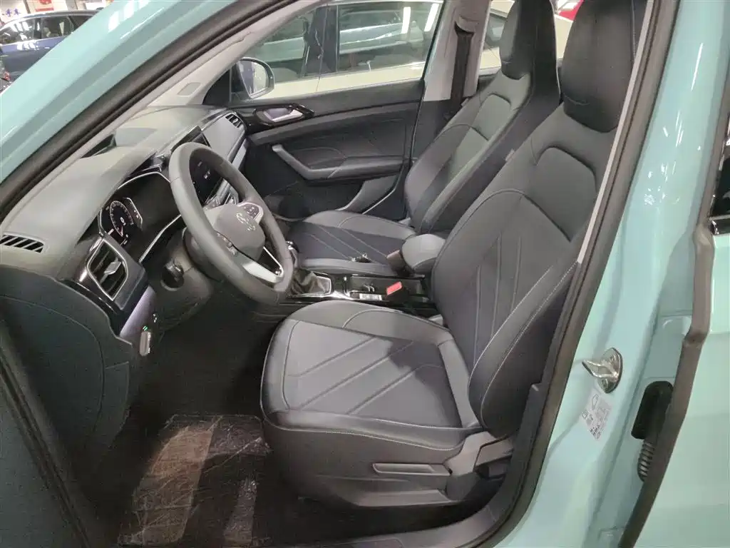 VOLKSWAGEN TUYUE