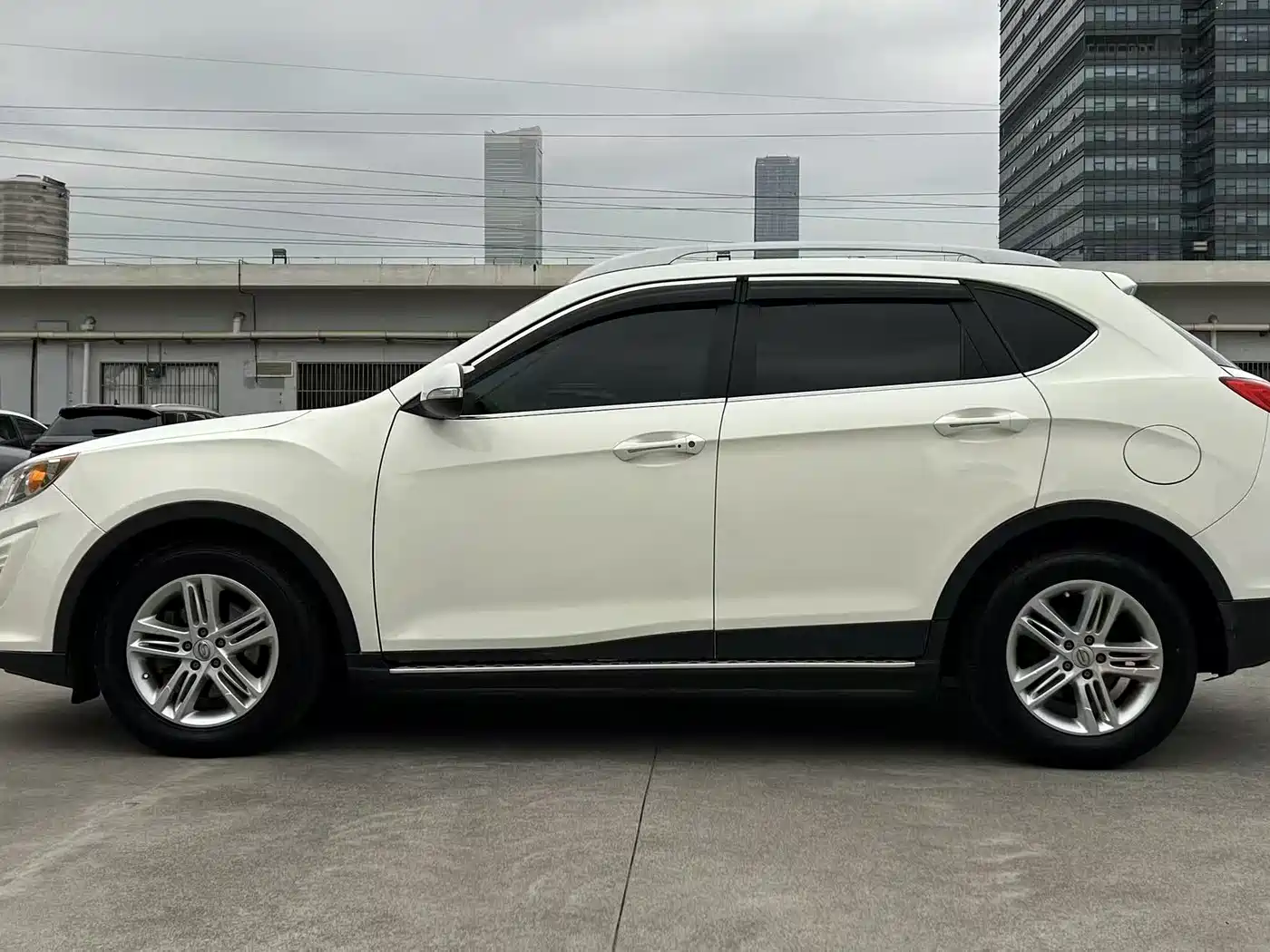 GAC Trumpchi Trumpchi GS5 2012 2.0L Automatic 2WD Anniversary Edition фото 10