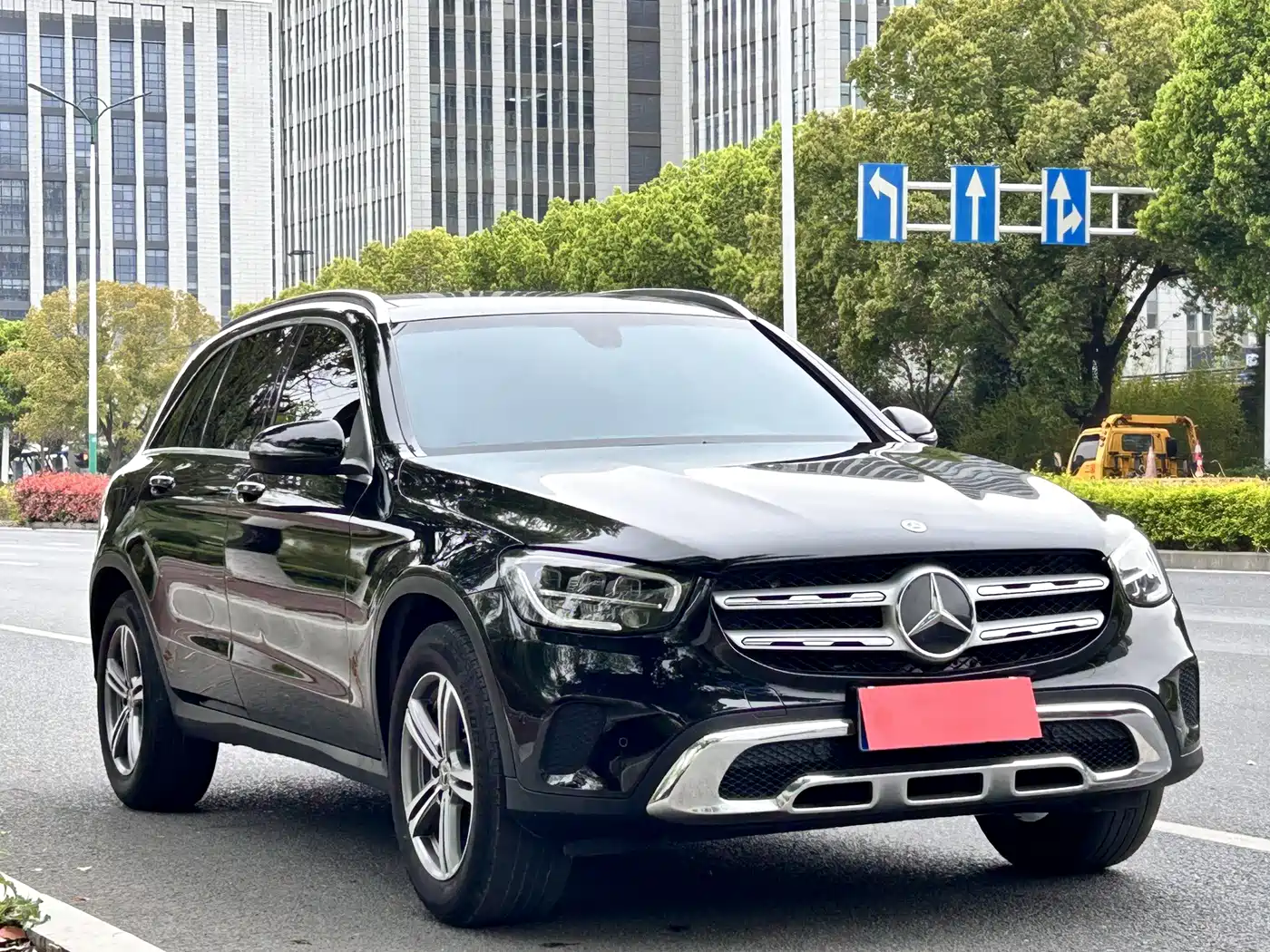 Mercedes-Benz GLC 2021 GLC 260 L 4MATIC Sporty фото 3