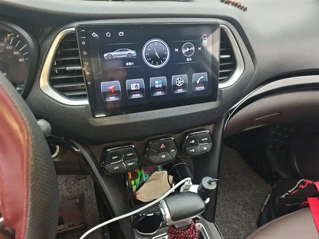 GAC Trumpchi Trumpchi GS4 2017 235T Automatic 2WD Elite фото 6