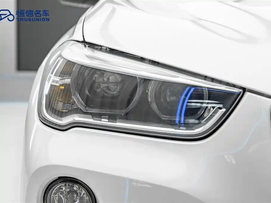 BMW X1 2019 sDrive18Li Premium Model фото 10