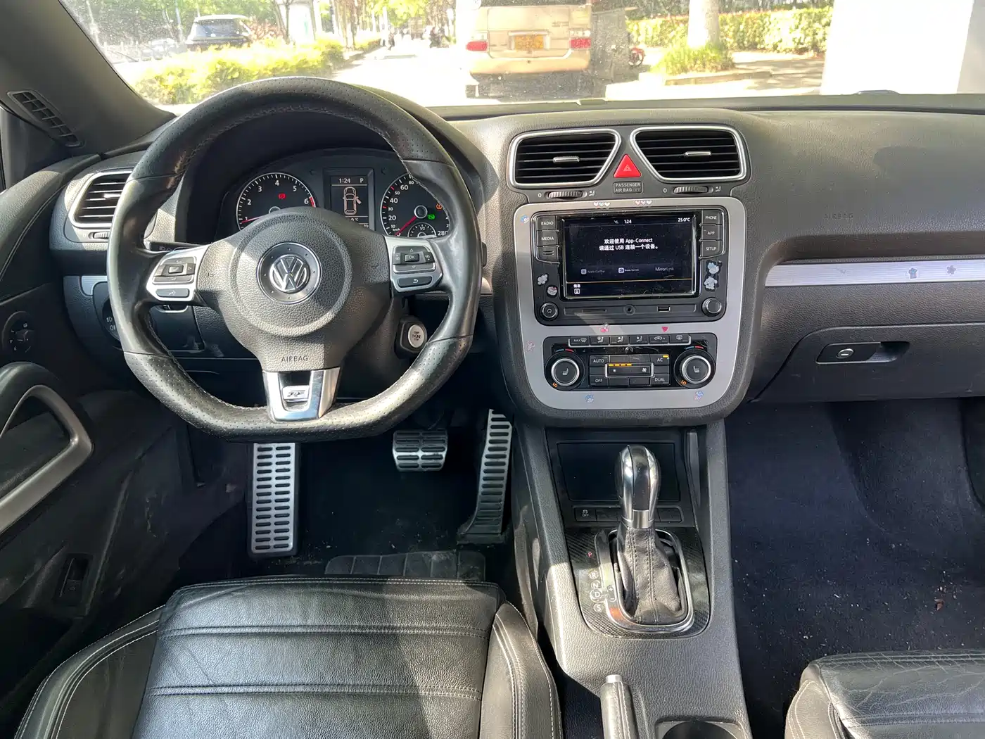 Volkswagen Scirocco 2013 2.0TSI Million Mile Edition фото 11