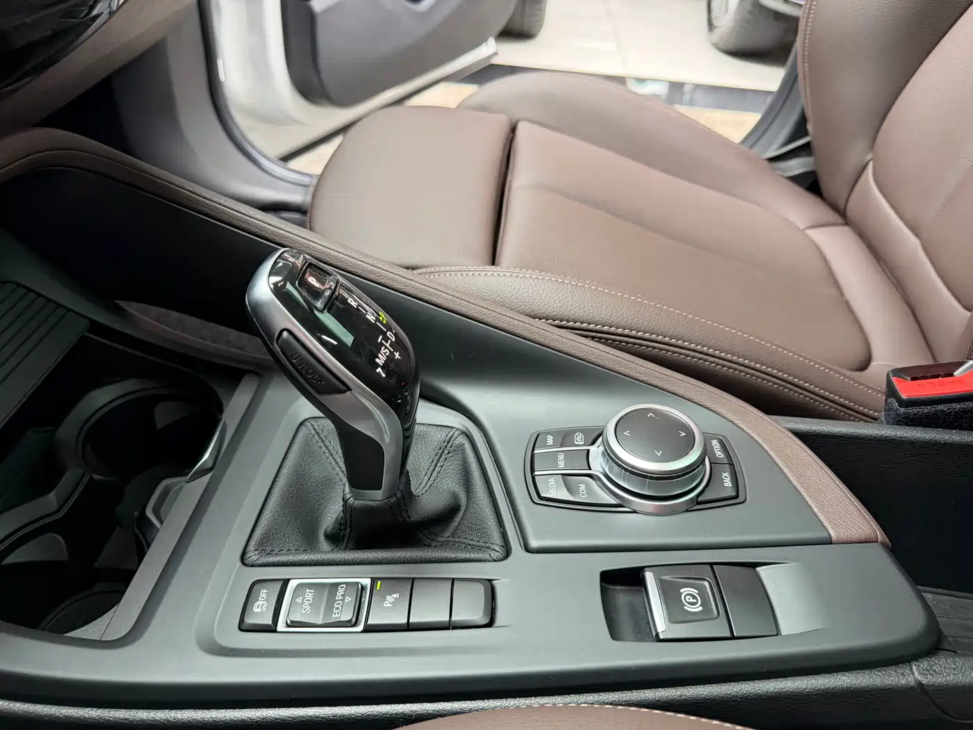 BMW X1 2022 sDrive25Li Leading фото 16