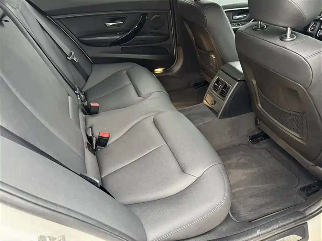 BMW 3 Series 2017 320Li M Sport фото 15