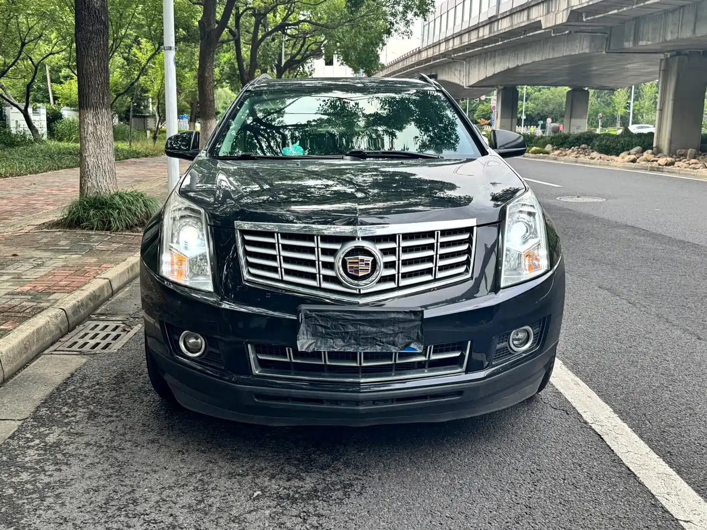 Фото 2 - Cadillac SRX