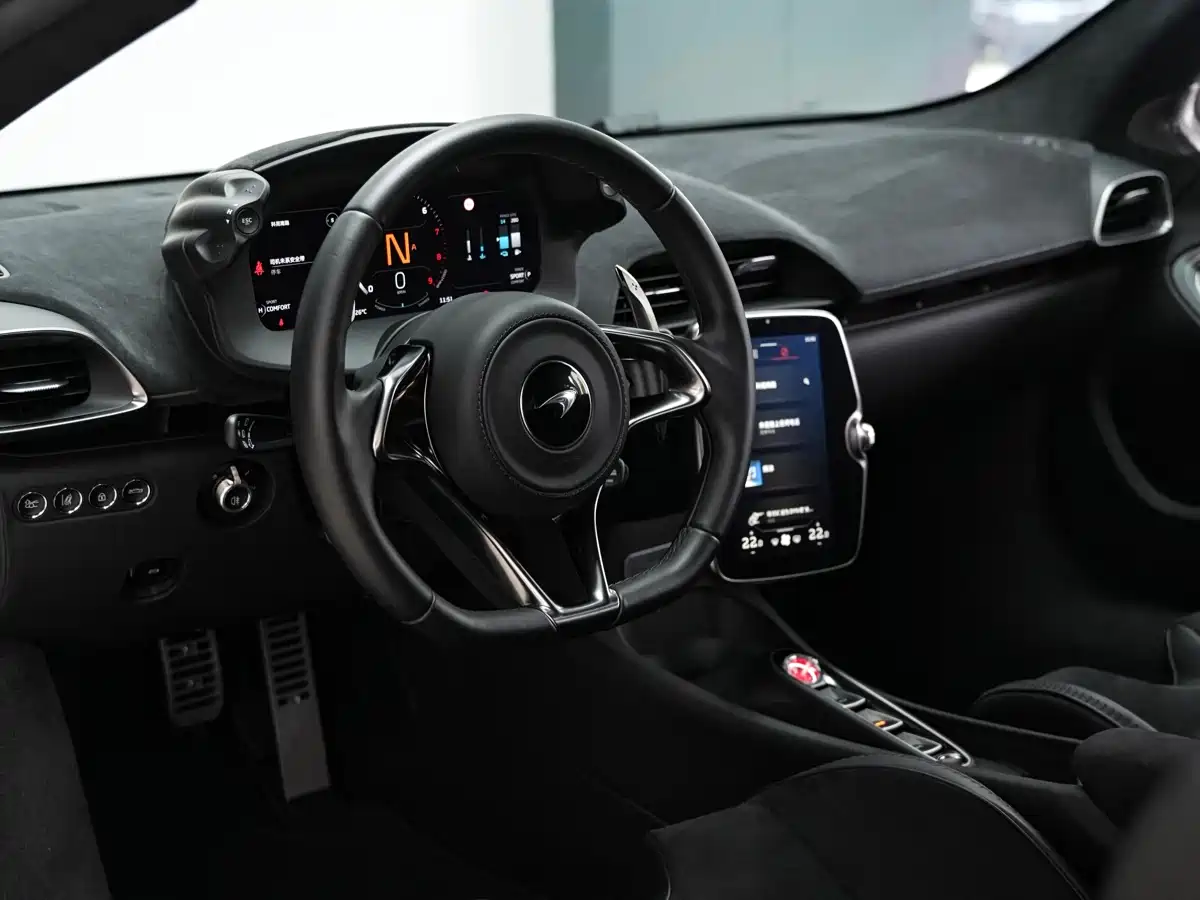 McLaren Artura 2023 3.0T Hybrid Standard фото 23