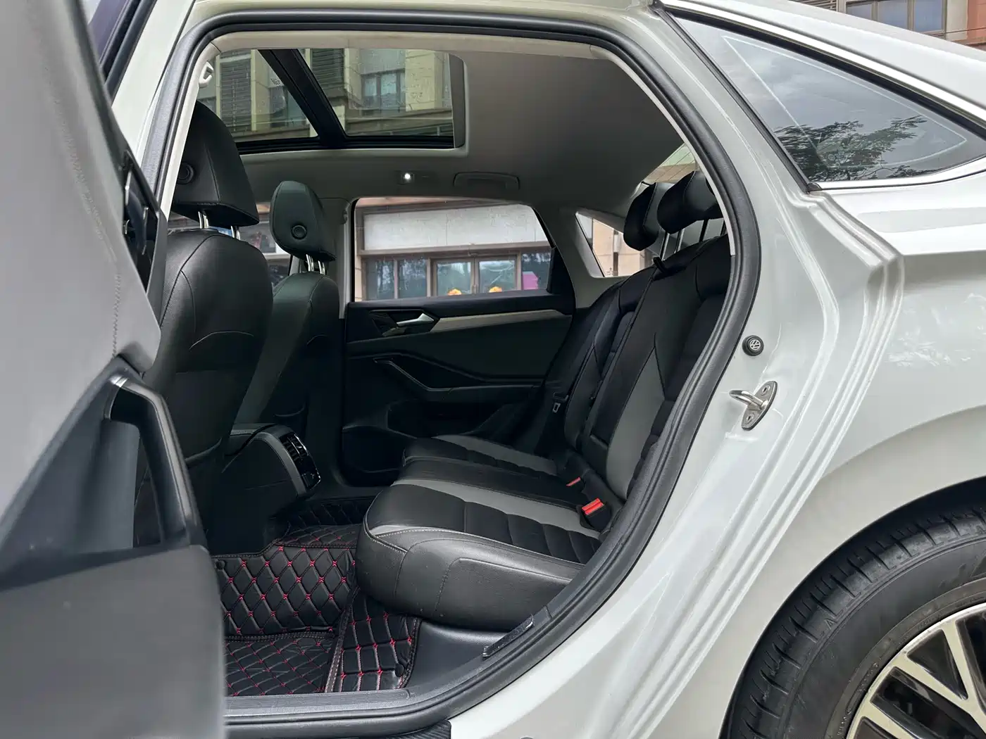 Volkswagen Sagitar 2021 280TSI DSG Comfort Smart Connect Edition фото 11