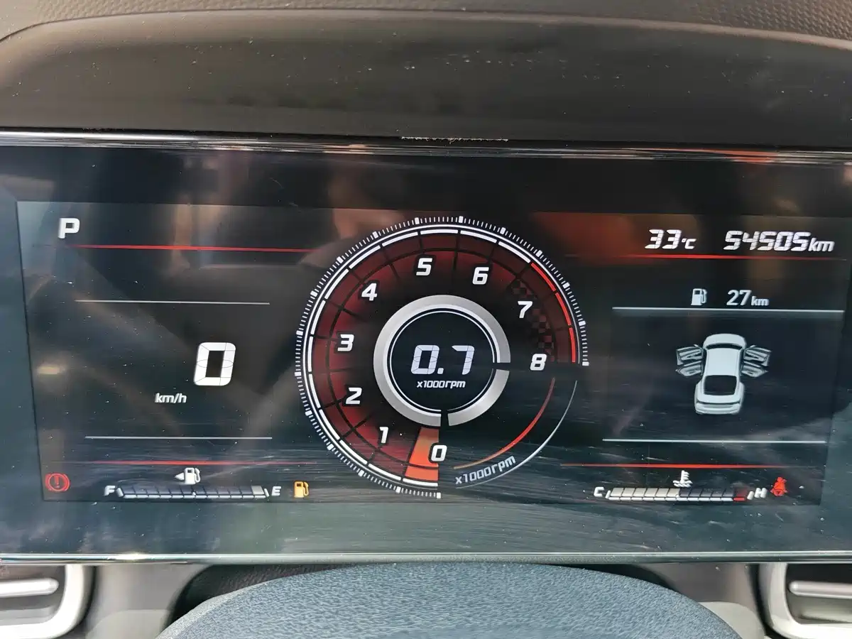 Hyundai Elantra 2021 1.5L CVT LUX Premium Edition фото 16