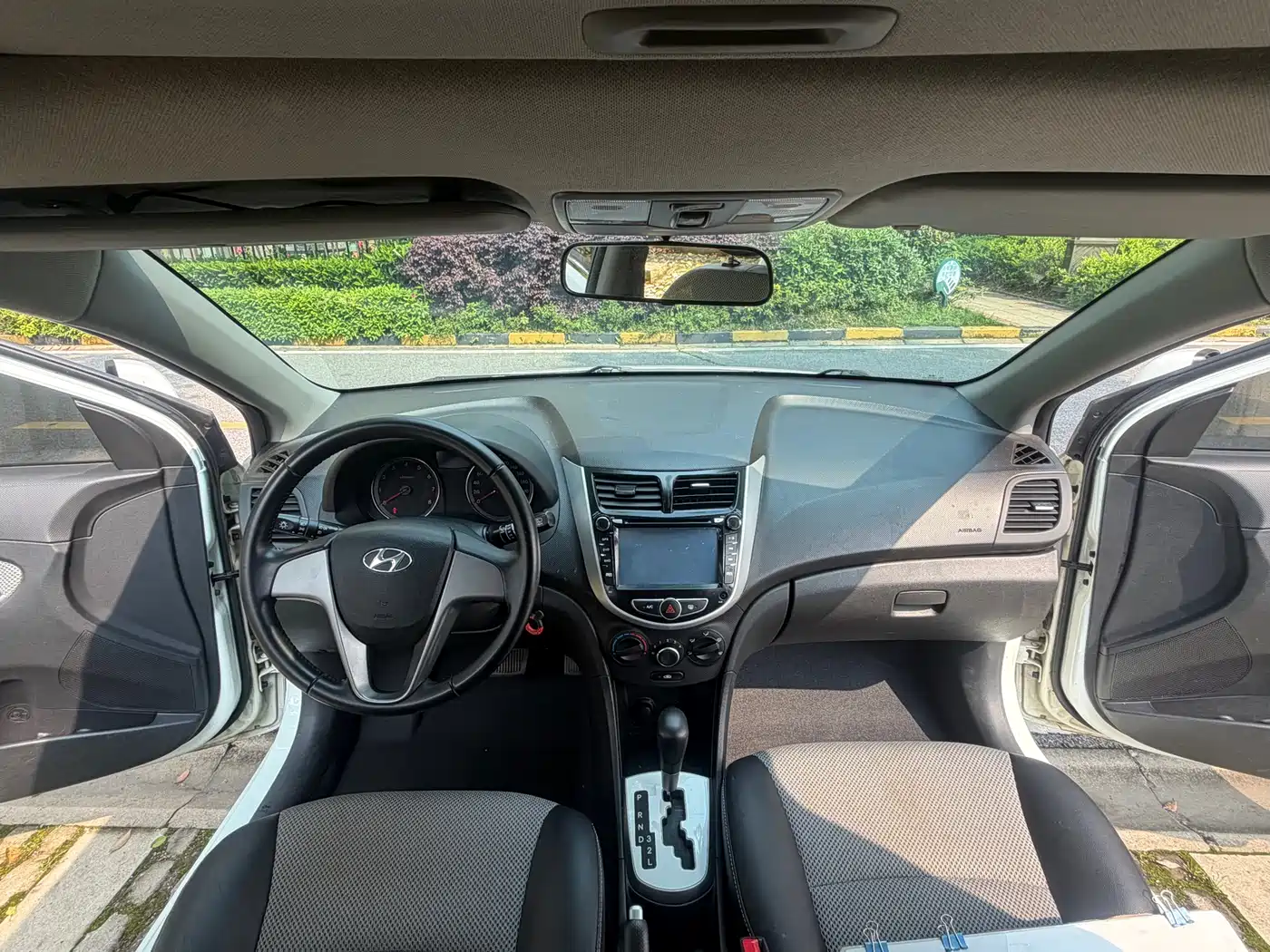 Hyundai Reina 2014 Model 1.4L Automatic GLX фото 21