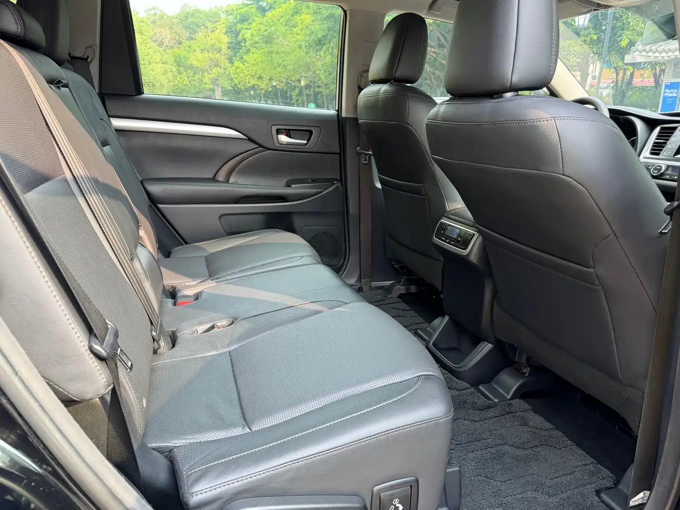Toyota Highlander 2017 2.0T 4WD Premium 7-Seater фото 8