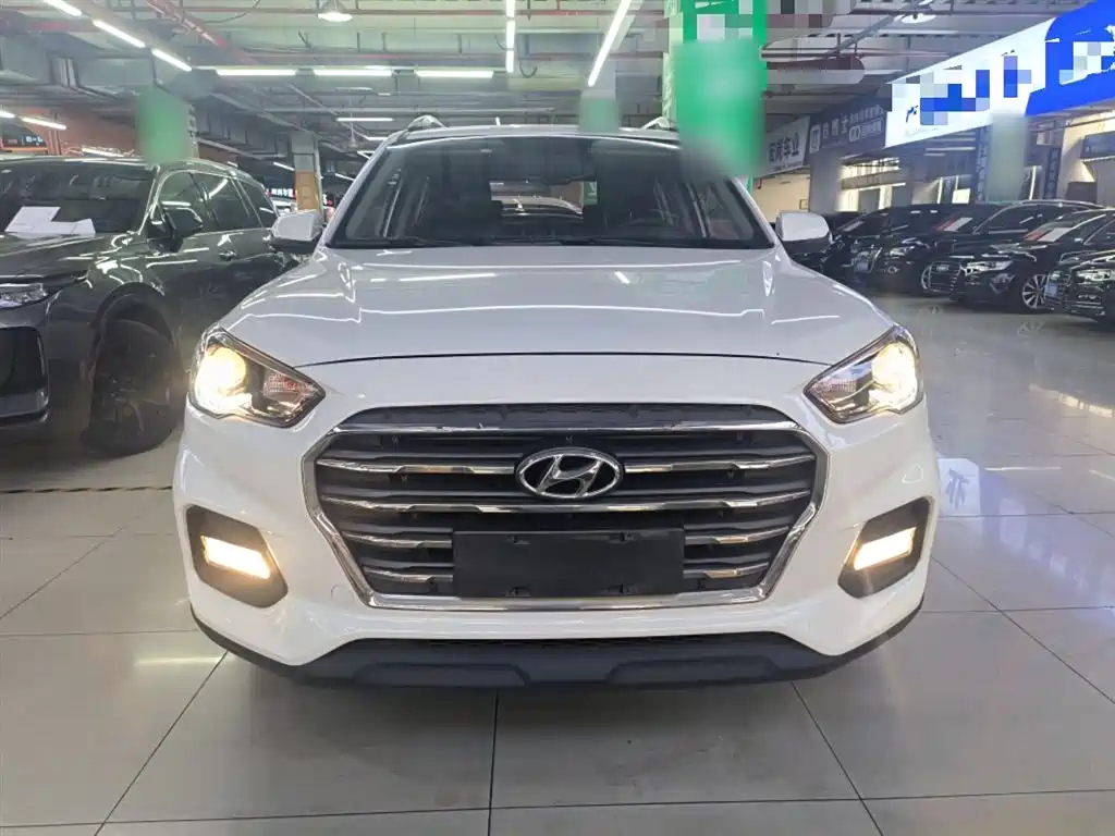 Hyundai Beijing Hyundai ix35 2019 2.0L Automatic 2WD Zhiyong·Enjoy China V фото 3