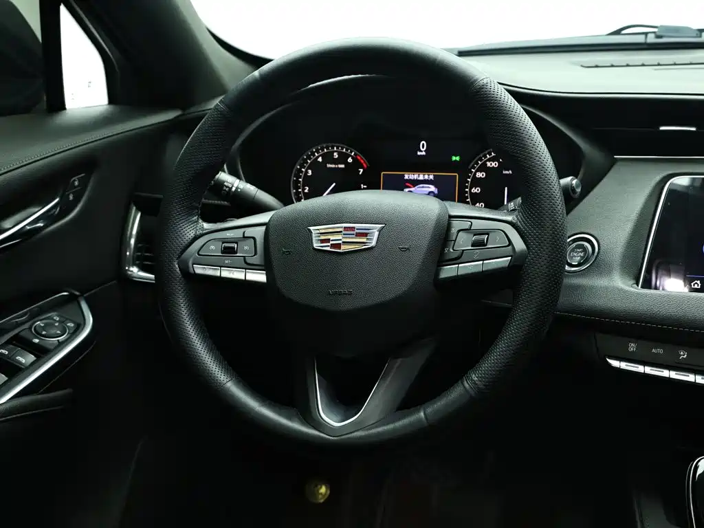 Photo 17 - Cadillac XT4