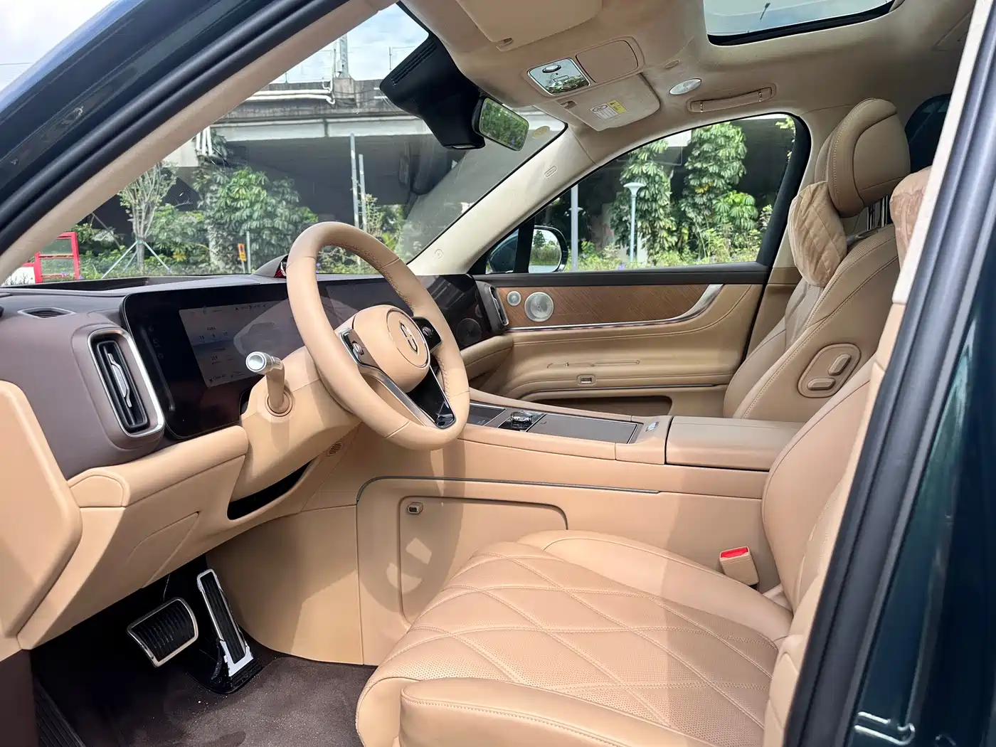 Aito M9 2026 2025 Extended Range Ultra 52kWh 6-Seater