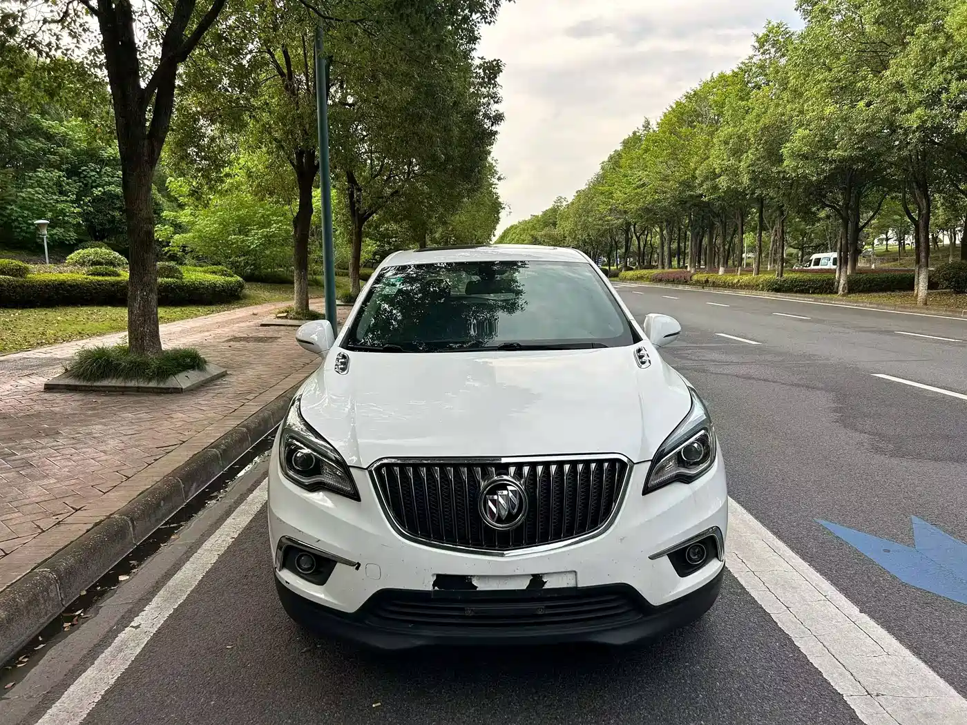 Фото 2 - Buick Envision Plus