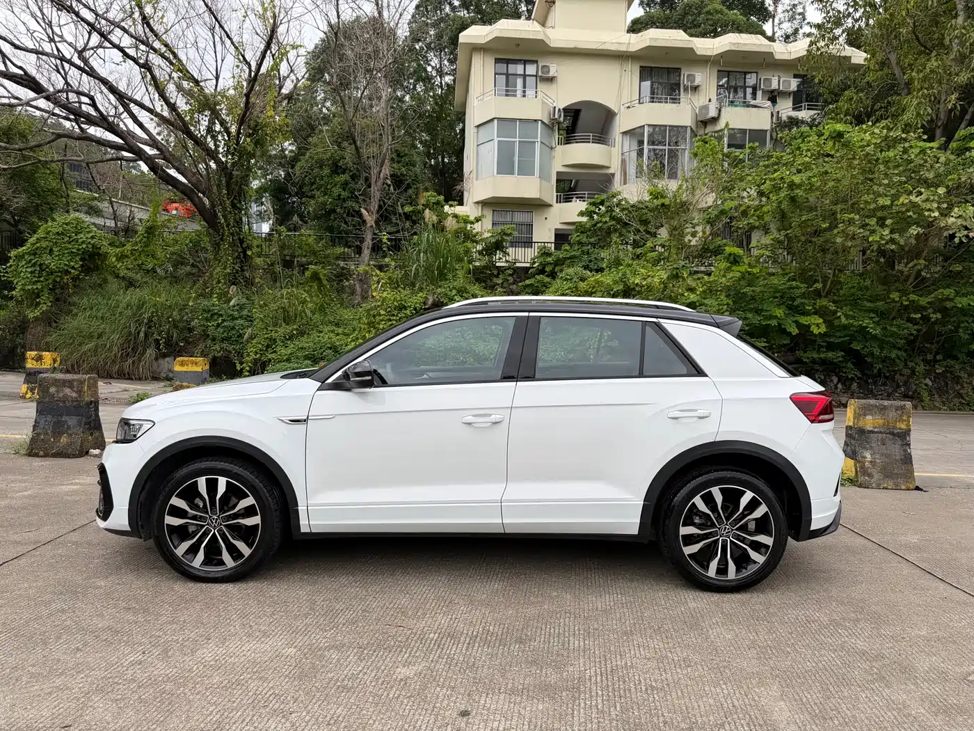 Volkswagen T-ROC 2022 280TSI DSG 2WD R-Line Pro PLUS фото 15