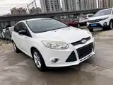Фото 3 - Ford Focus