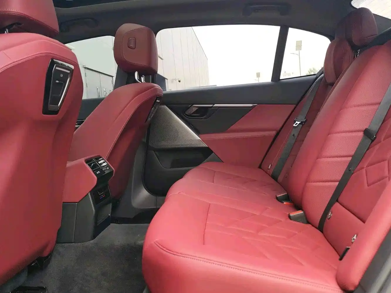 BMW i5 2026 2025 eDrive 35L M Sport Package