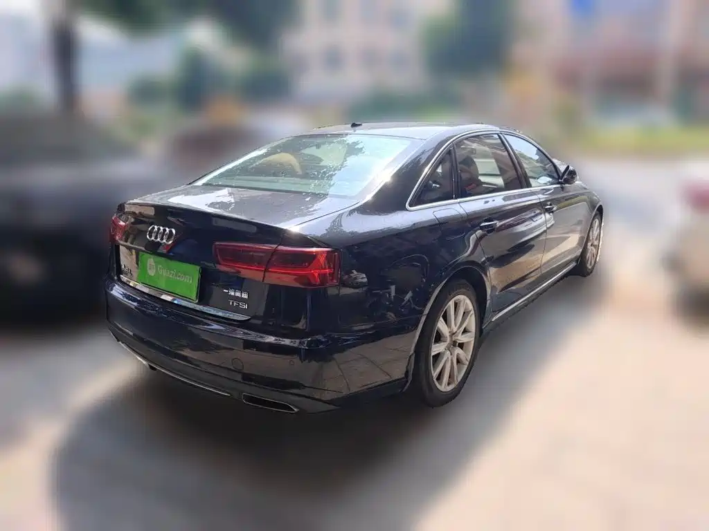Фото 4 - Audi A6L