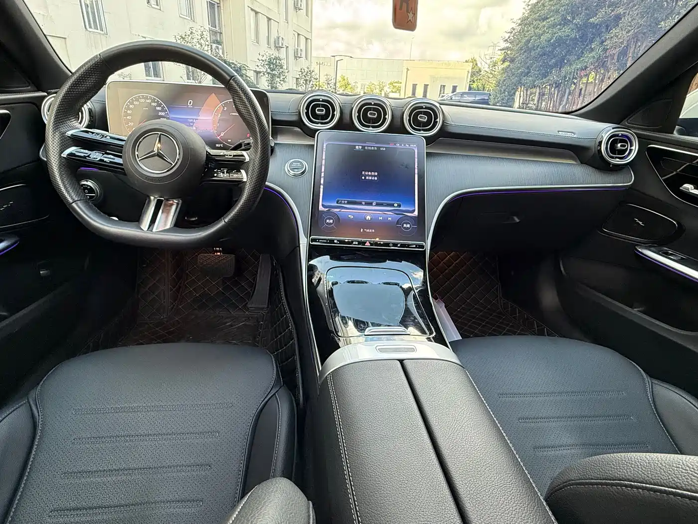 Mercedes-Benz C-Class 2025 C 260 L Sport Edition фото 8