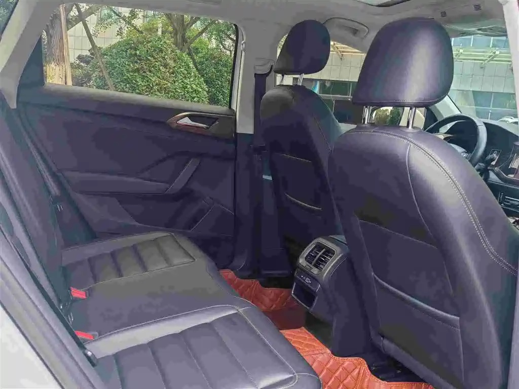 Volkswagen Tharu 2021 Model 280TSI 2WD Comfort Edition фото 5