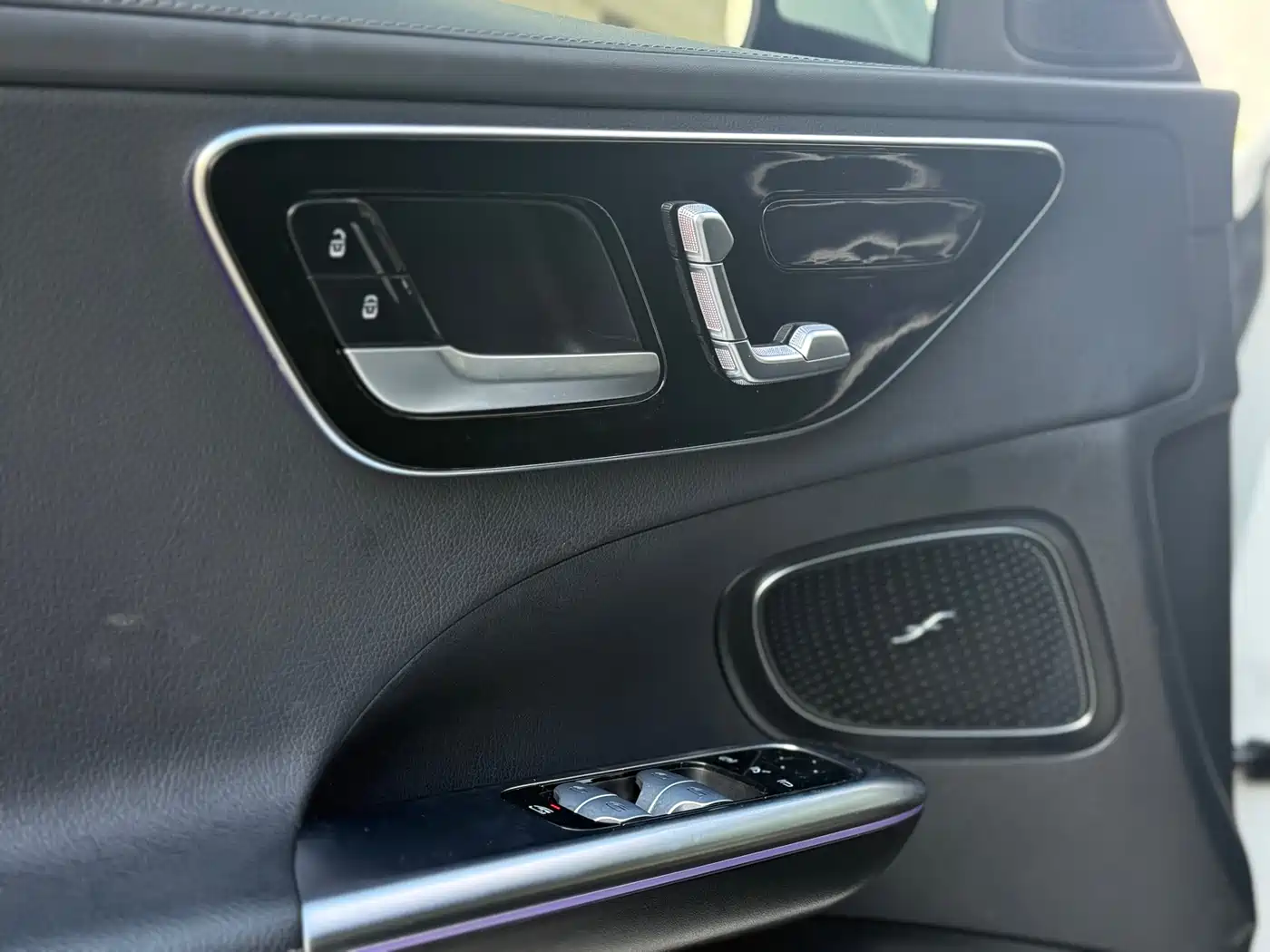 Mercedes-Benz C-Class 2025 C 260 L Sport Edition фото 6