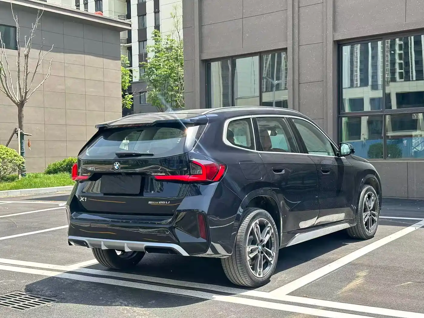 BMW X1 2026 Model Year sDrive25Li M Sport Package фото 9