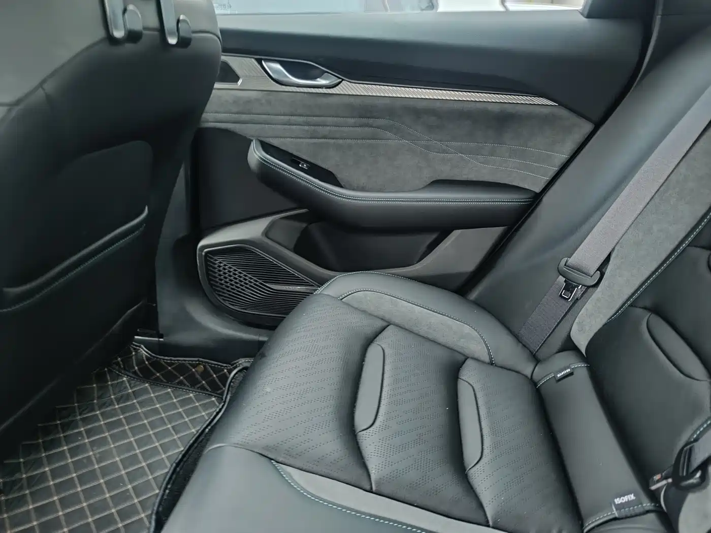 GEELY AUTOMOBILE XINGRUI