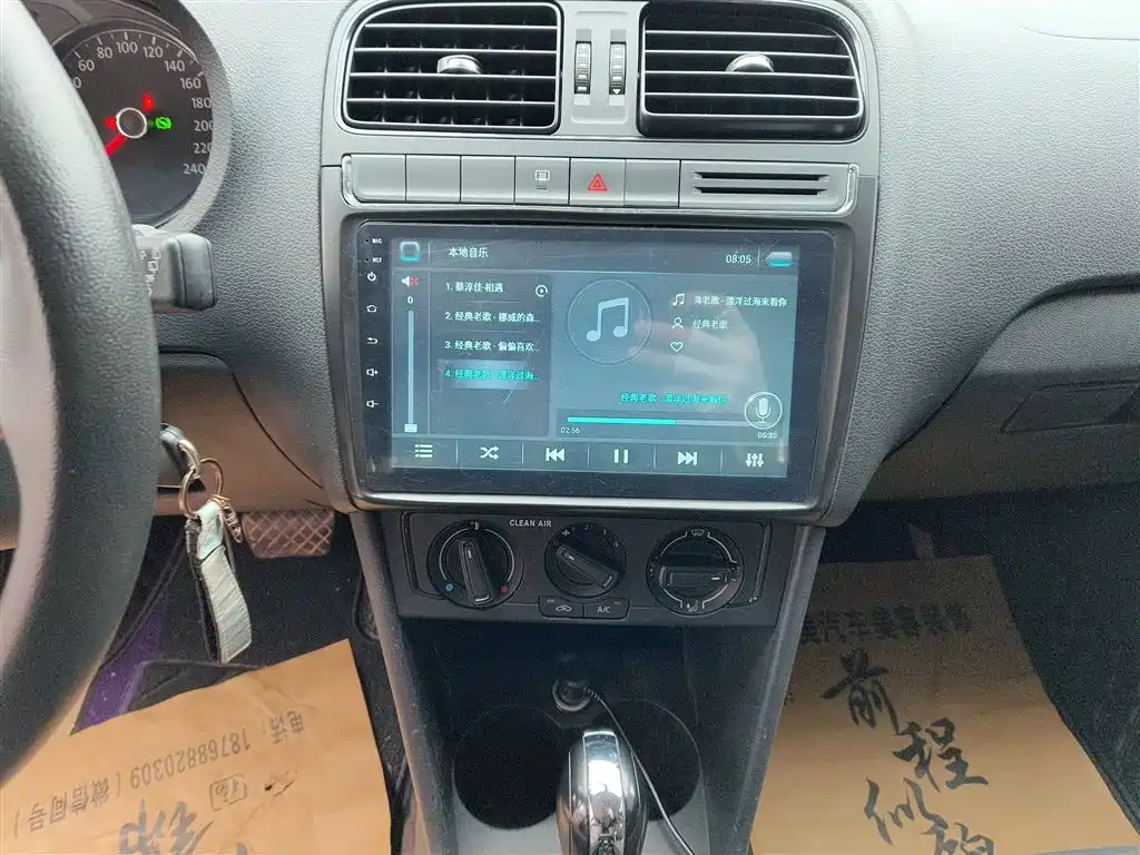 Volkswagen Polo 2016 1.4L Automatic Trend фото 13