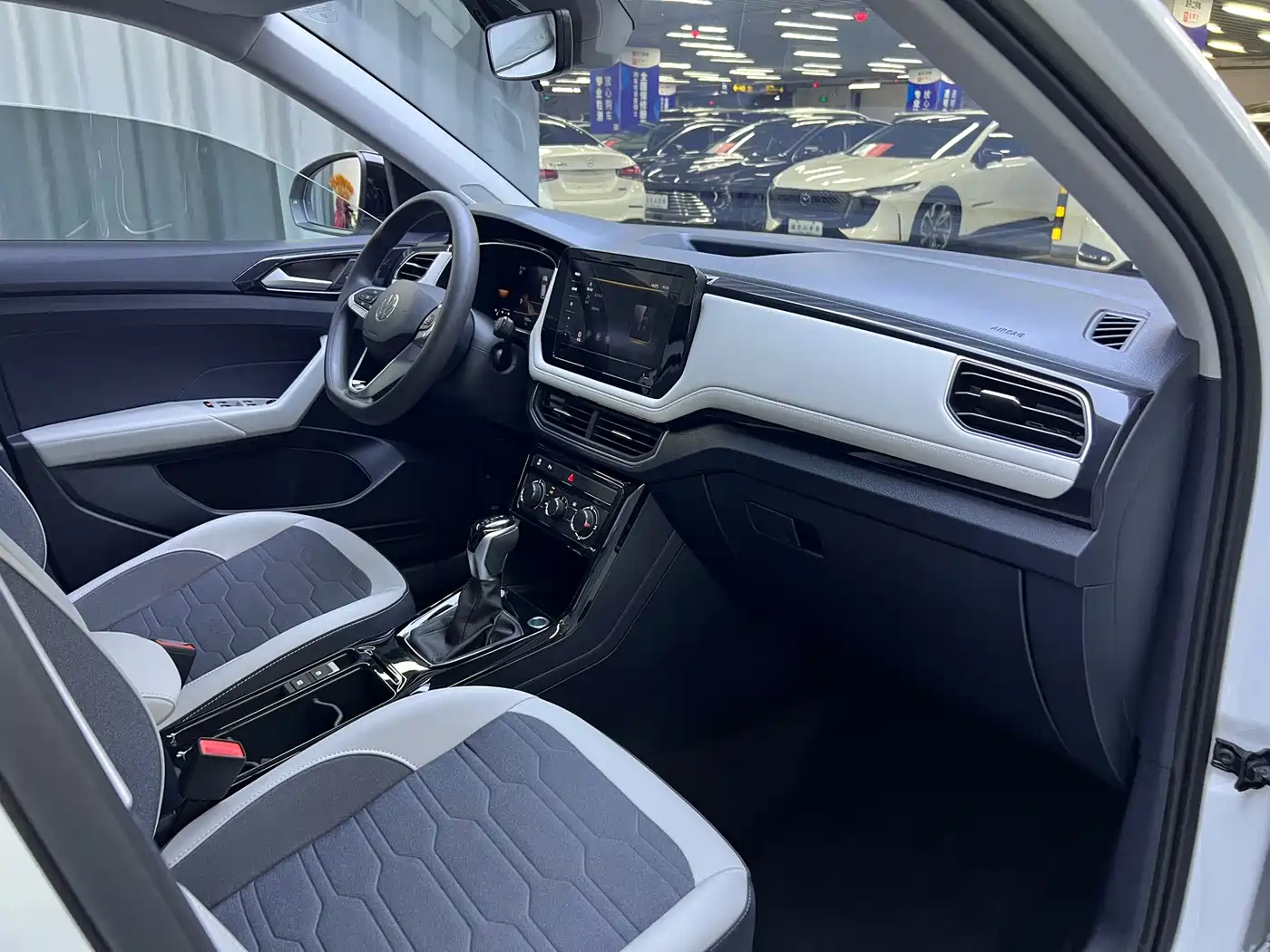 Volkswagen Tharu 2025 2025 New Edge 1.5L Aspiration Edition