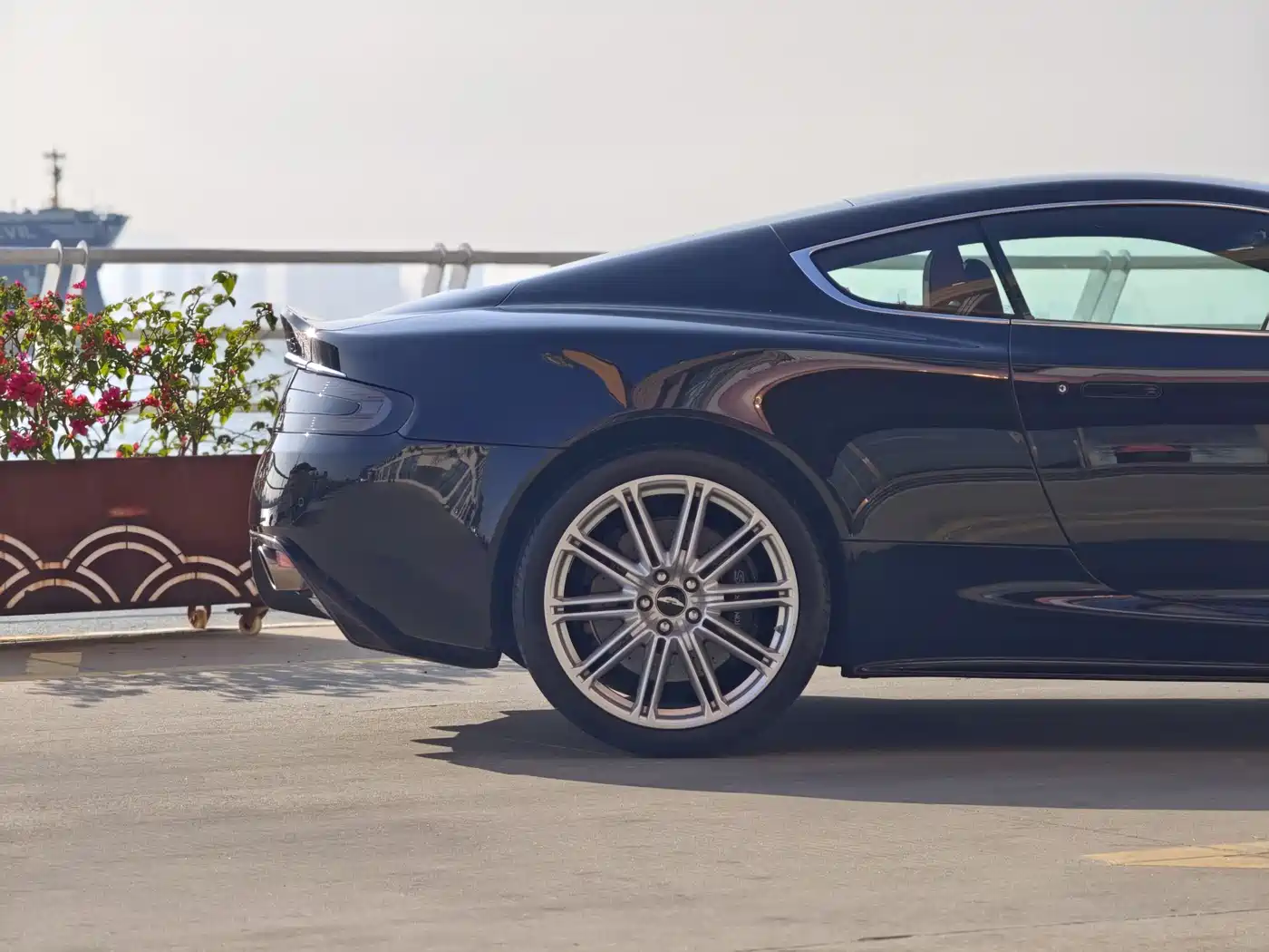 Aston Martin DBS 2010 2009 6.0 Touchtronic Coupe