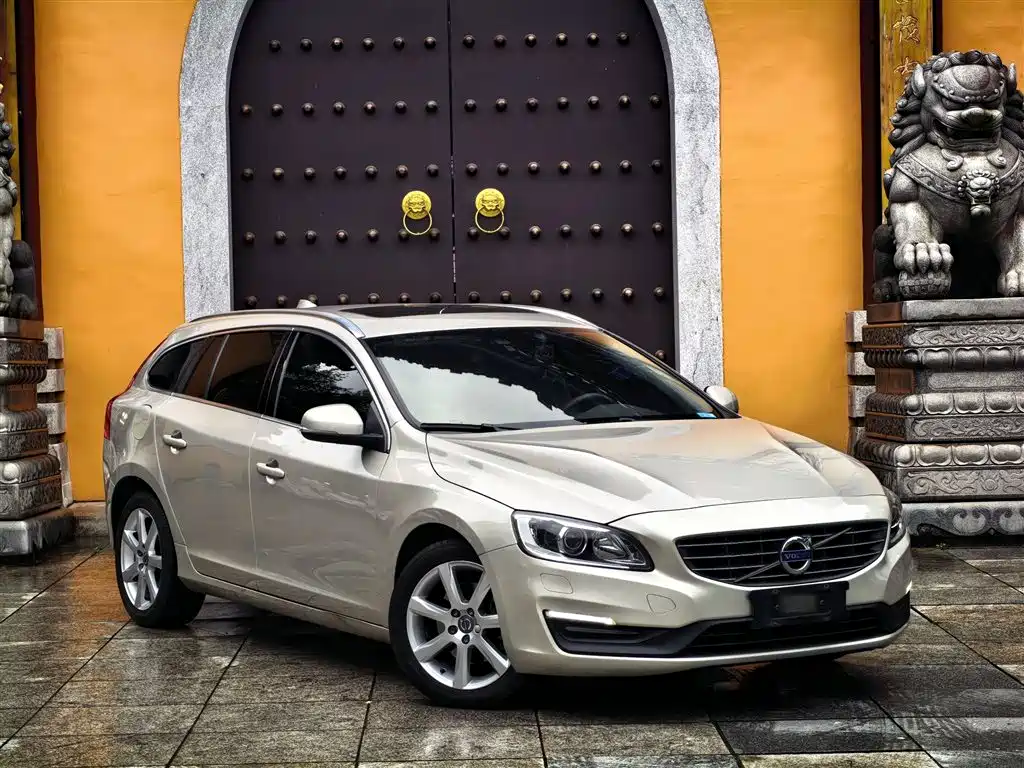 Volvo V60 2017 2017 T4 Zhi Shang Edition China V