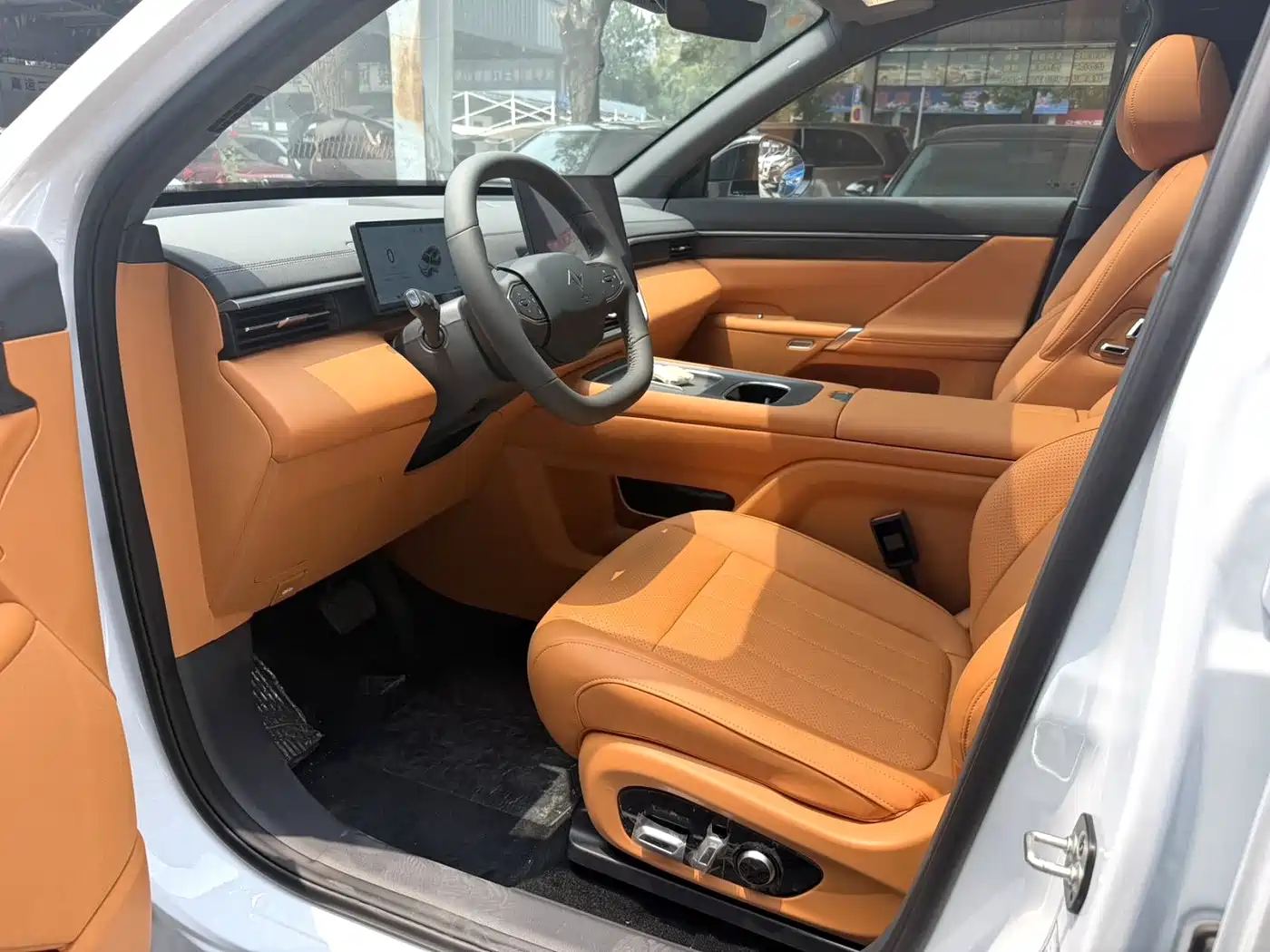 Dongfeng Yipai eπ008 2026 2026 6-seater EREV Family Joy Edition