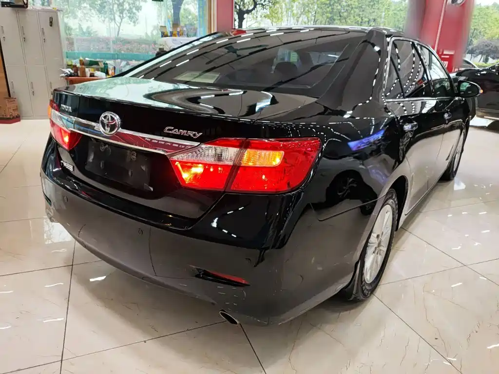 Toyota Camry 2014 2013 2.0G Comfort