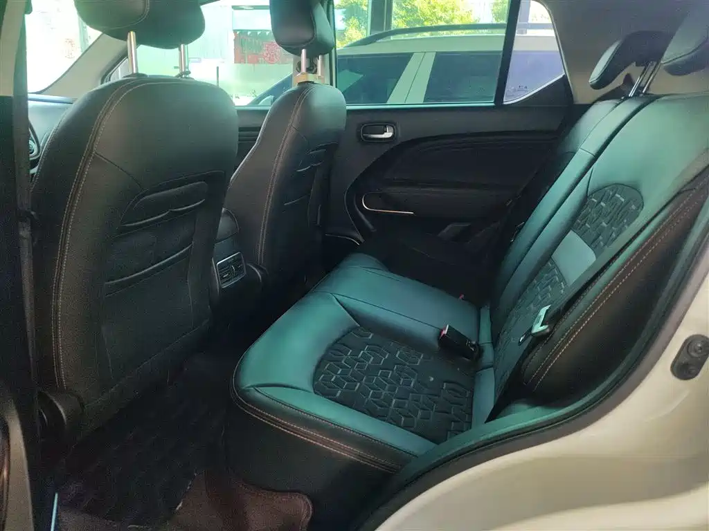 GAC Trumpchi Trumpchi GS3 2019 235T Automatic Elite Edition фото 9