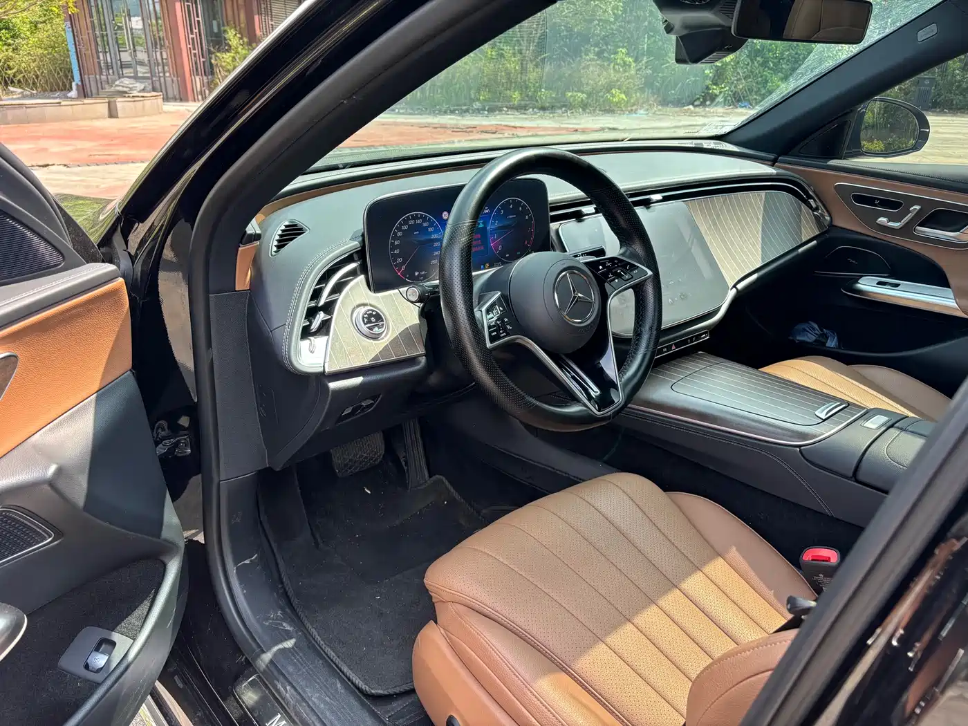 Mercedes-Benz E-Class 2024 E 300 L Fashion фото 5