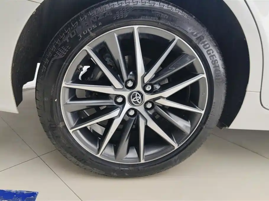 Toyota Camry 2021 2.5G Luxury Edition фото 6