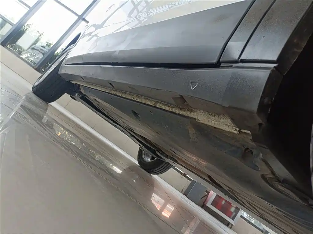 VOLKSWAGEN TU KAI