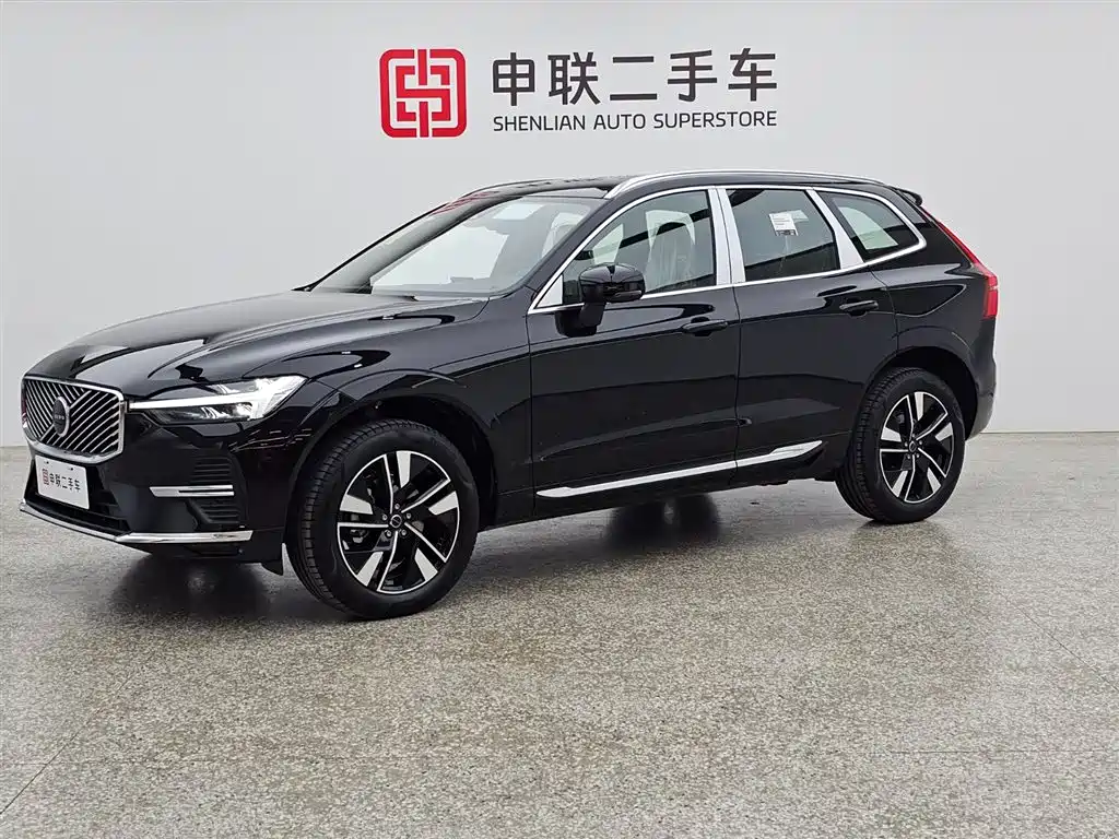 Volvo XC60 2026 Model B5 AWD Premium Luxury