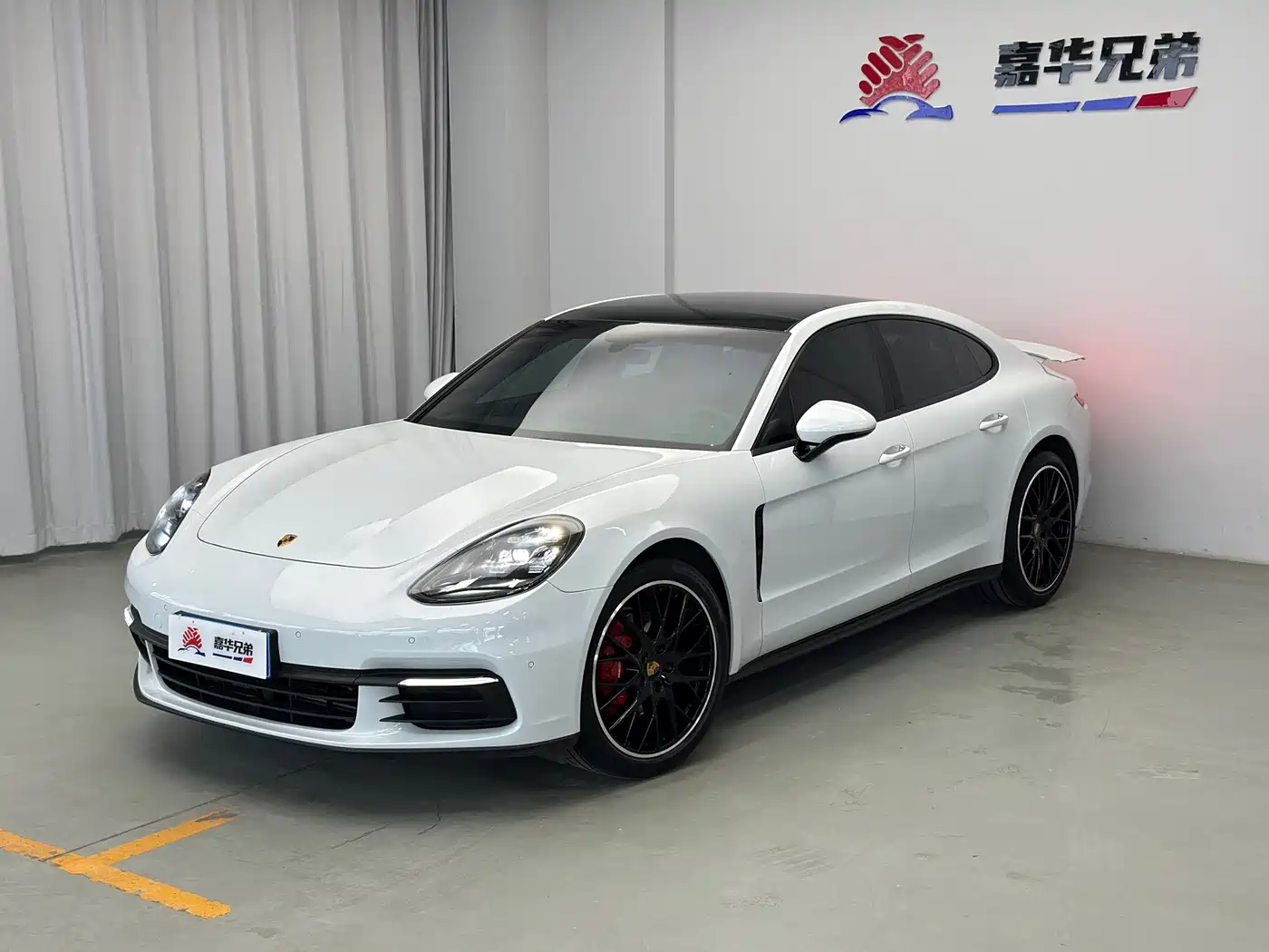 Porsche Panamera 2017 Panamera 3.0T фото 3