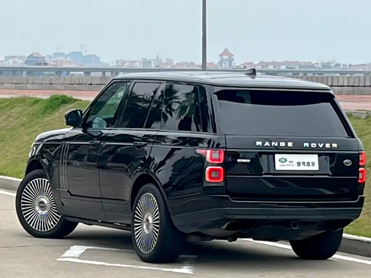 Land Rover Range Rover фото 3