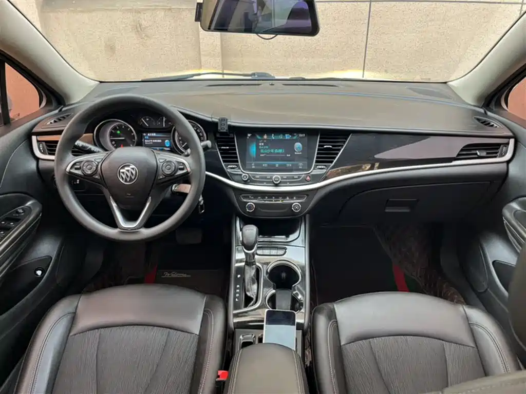 Buick Verano 2017 Sedan 20T DCT Leading фото 17