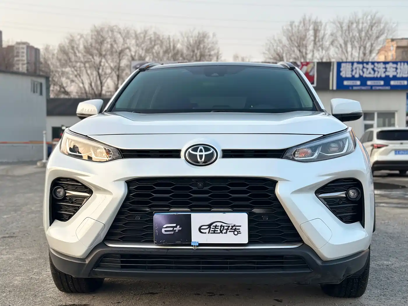 Toyota Wildlander 2024 2.0L CVT 2WD Luxury PLUS Edition фото 2