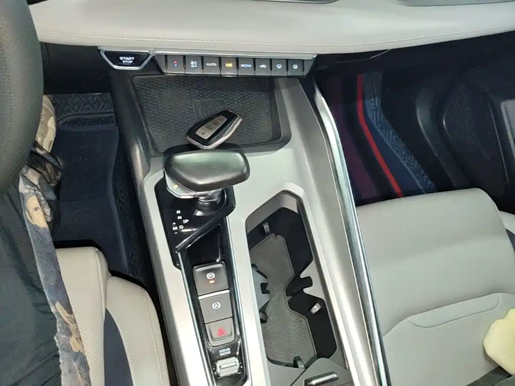 Photo 14 - Geely Preface