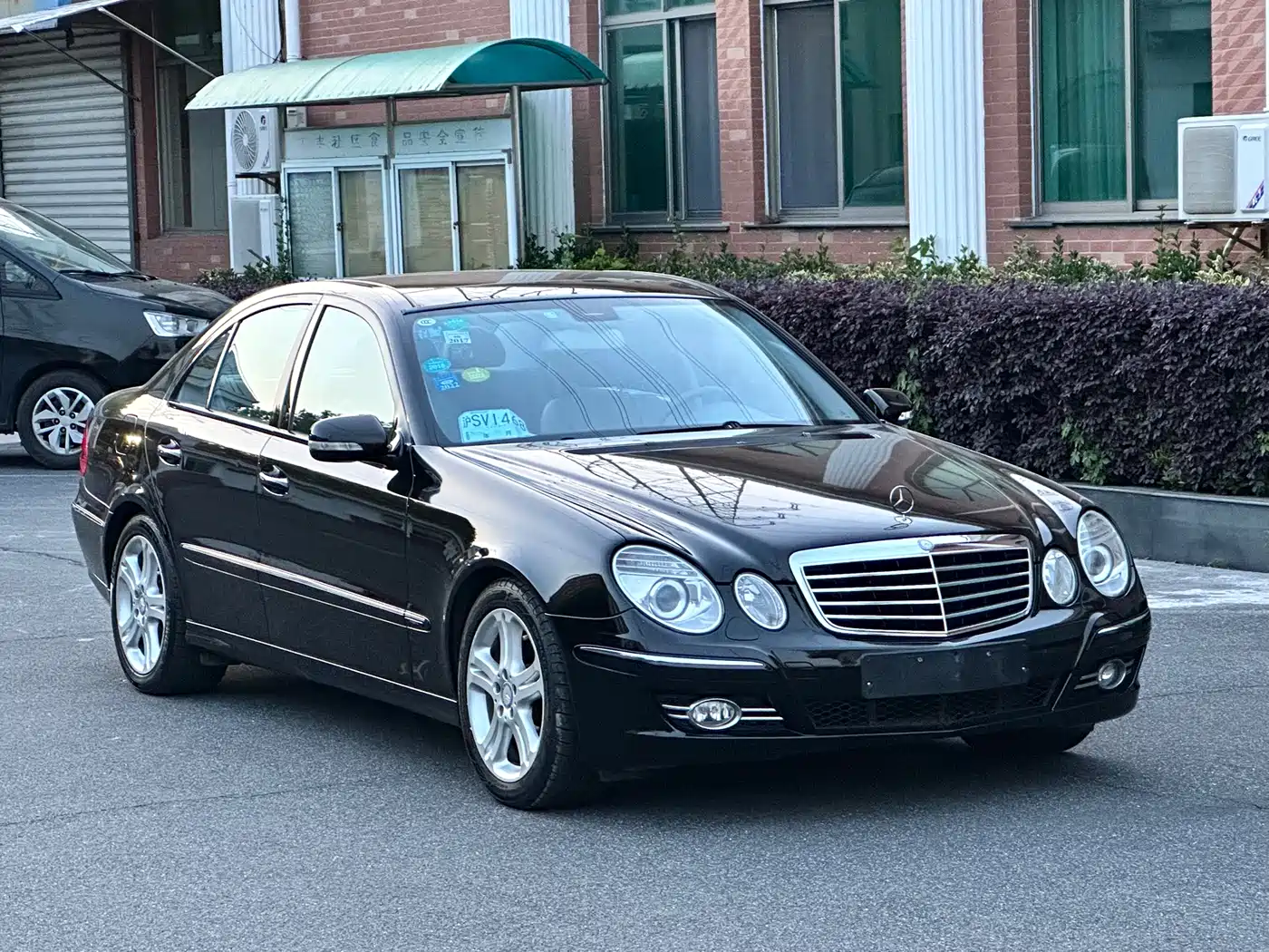Mercedes-Benz E-Class 2008 Model E 280 Personality Sport Edition фото 4