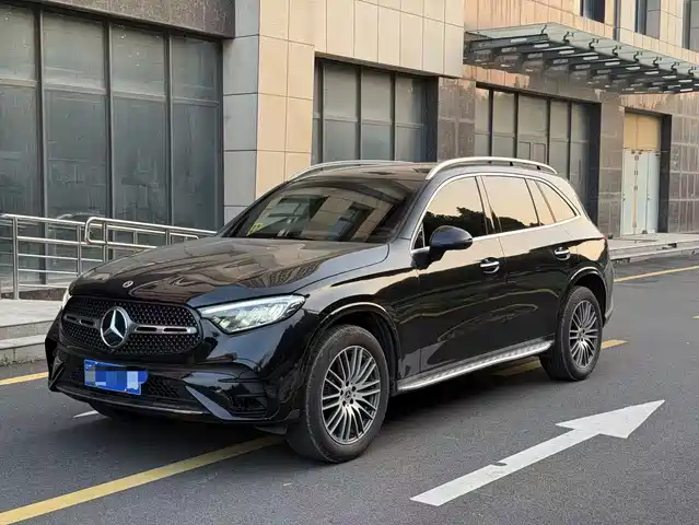 Mercedes-Benz GLC 2025