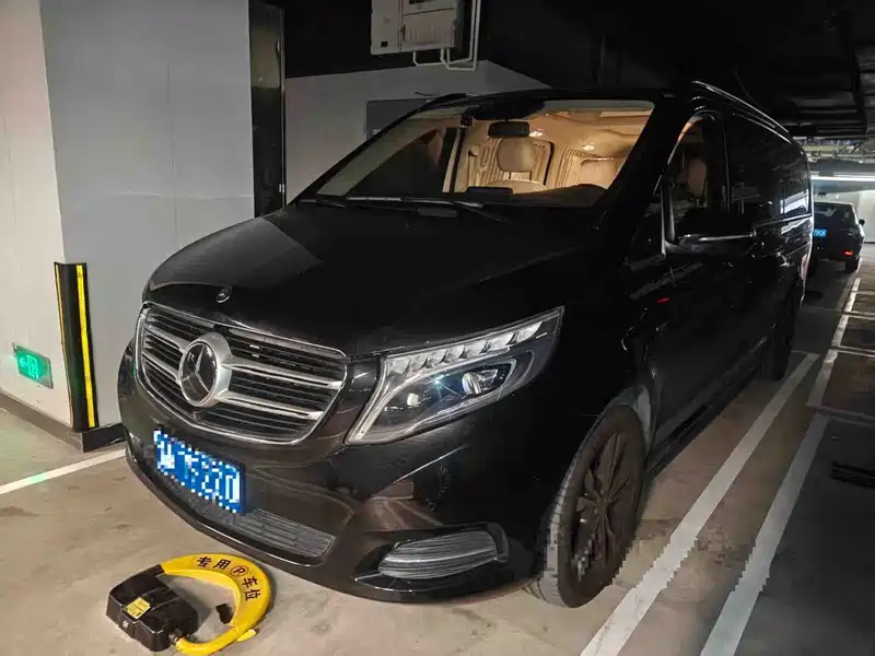 Mercedes-Benz V-Class V 260 L Premium Long